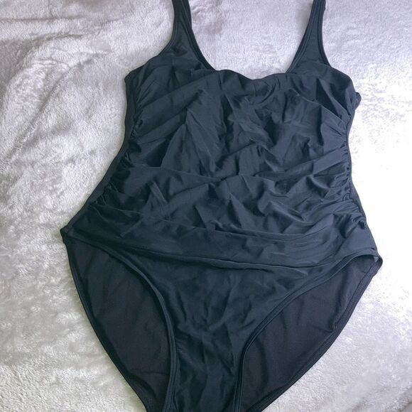 DKNY Mesh Side Shirred One Piece Swimsuit, Black Workout bathing suit - Picture 5 of 12